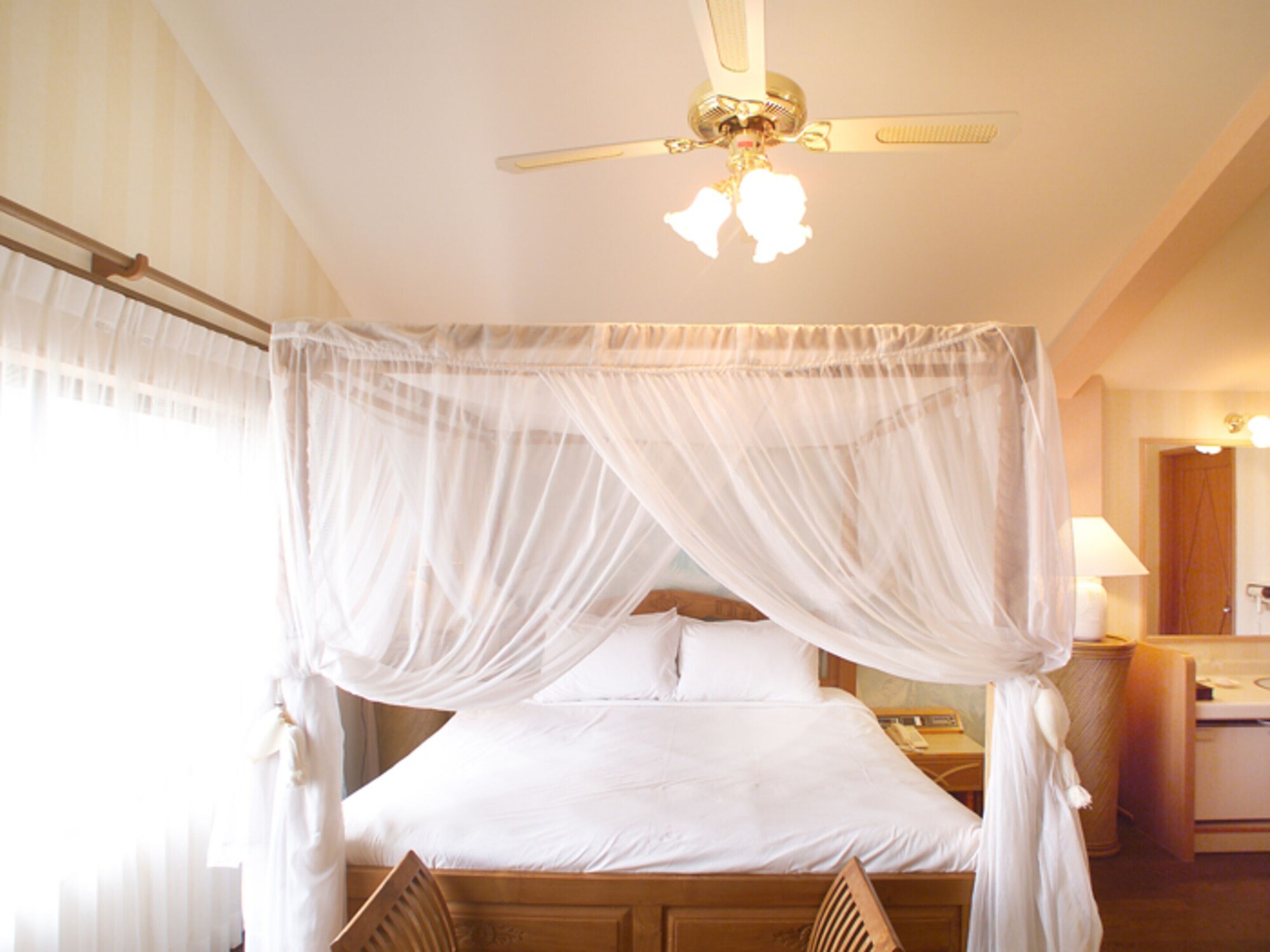 COTTAGE, DOUBLE BED