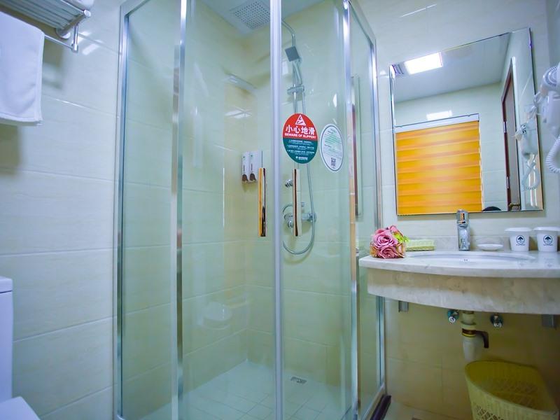 GreenTree Inn Shanghai JinShan Wanda Plaza Longxiang Road Express Hotel 61/64