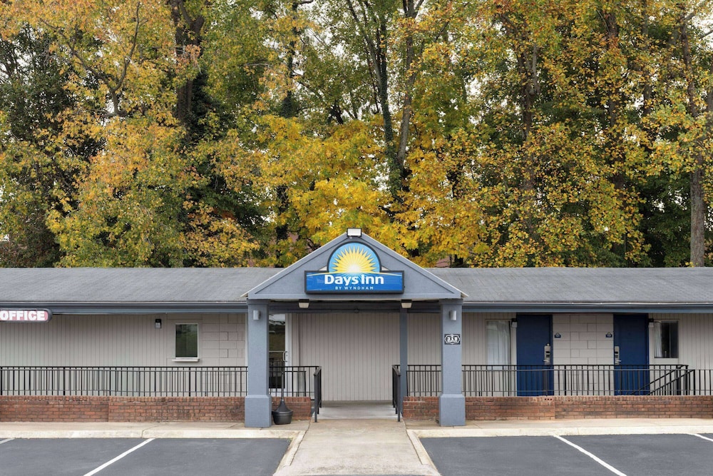 Days Inn by Wyndham Salisbury NC 18/21