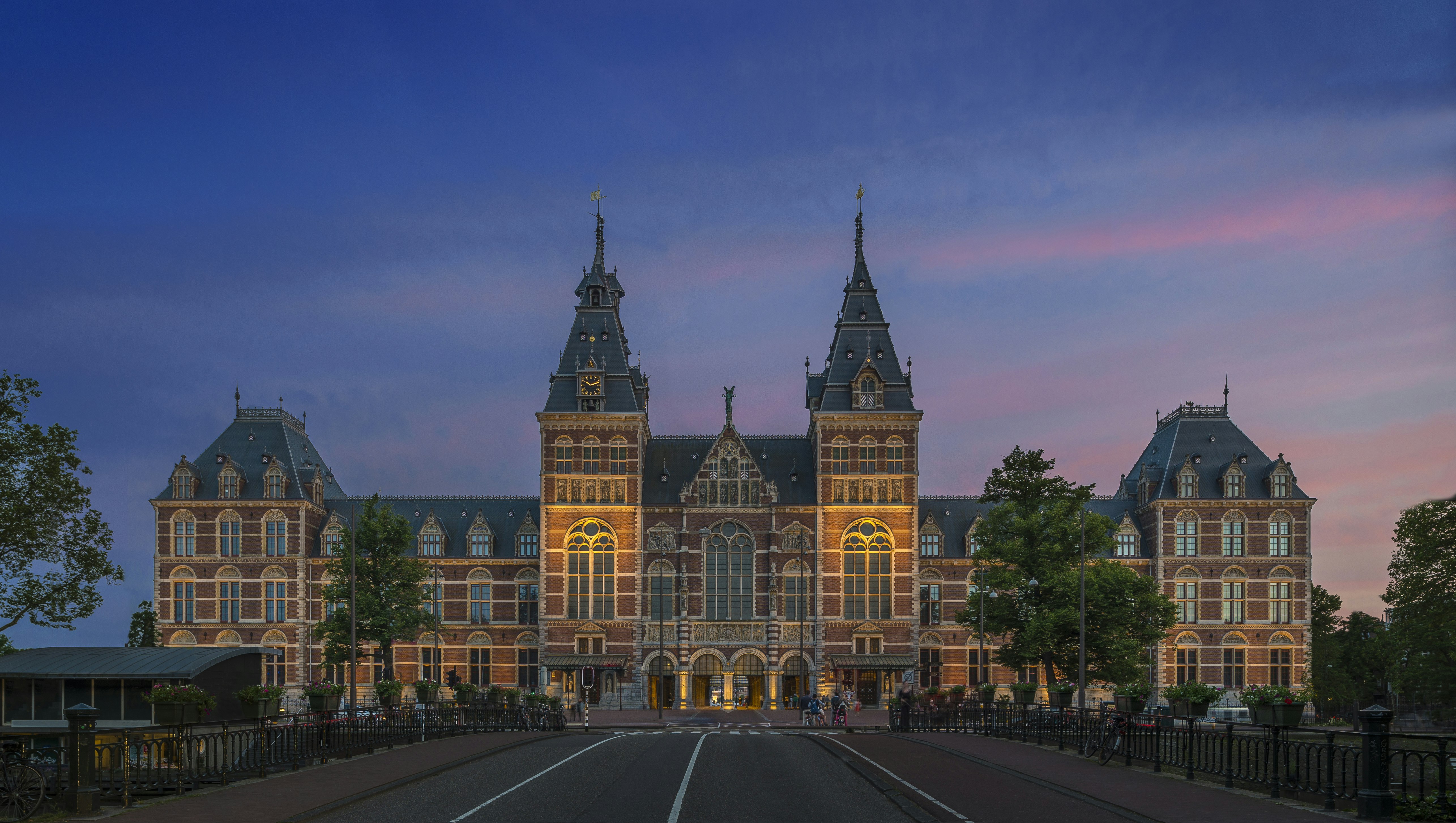 Mandarin Oriental Conservatorium, Amsterdam 9/83