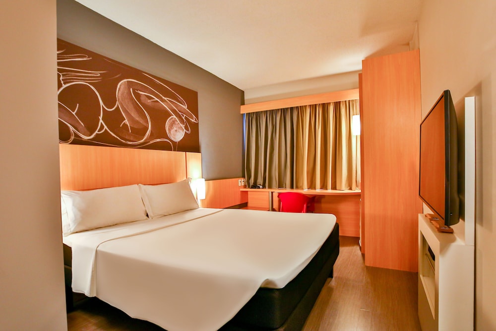 Ibis Goiania 22/64