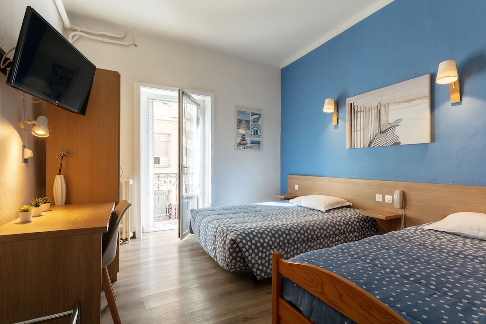 HOTEL COLISEE VERDUN 17/50
