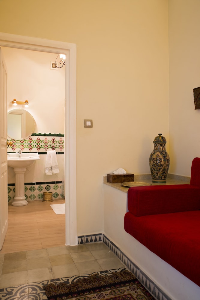 Riad El Reducto 2/50