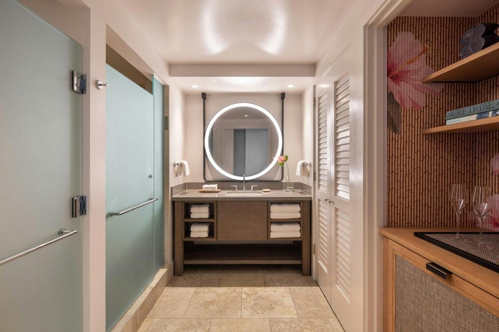 Club, Guest Room, 2 Queen Beds, Ocean Front, Club Lounge Access, Top Floor، The Ritz-Carlton O ahu, Turtle Bay 4/4