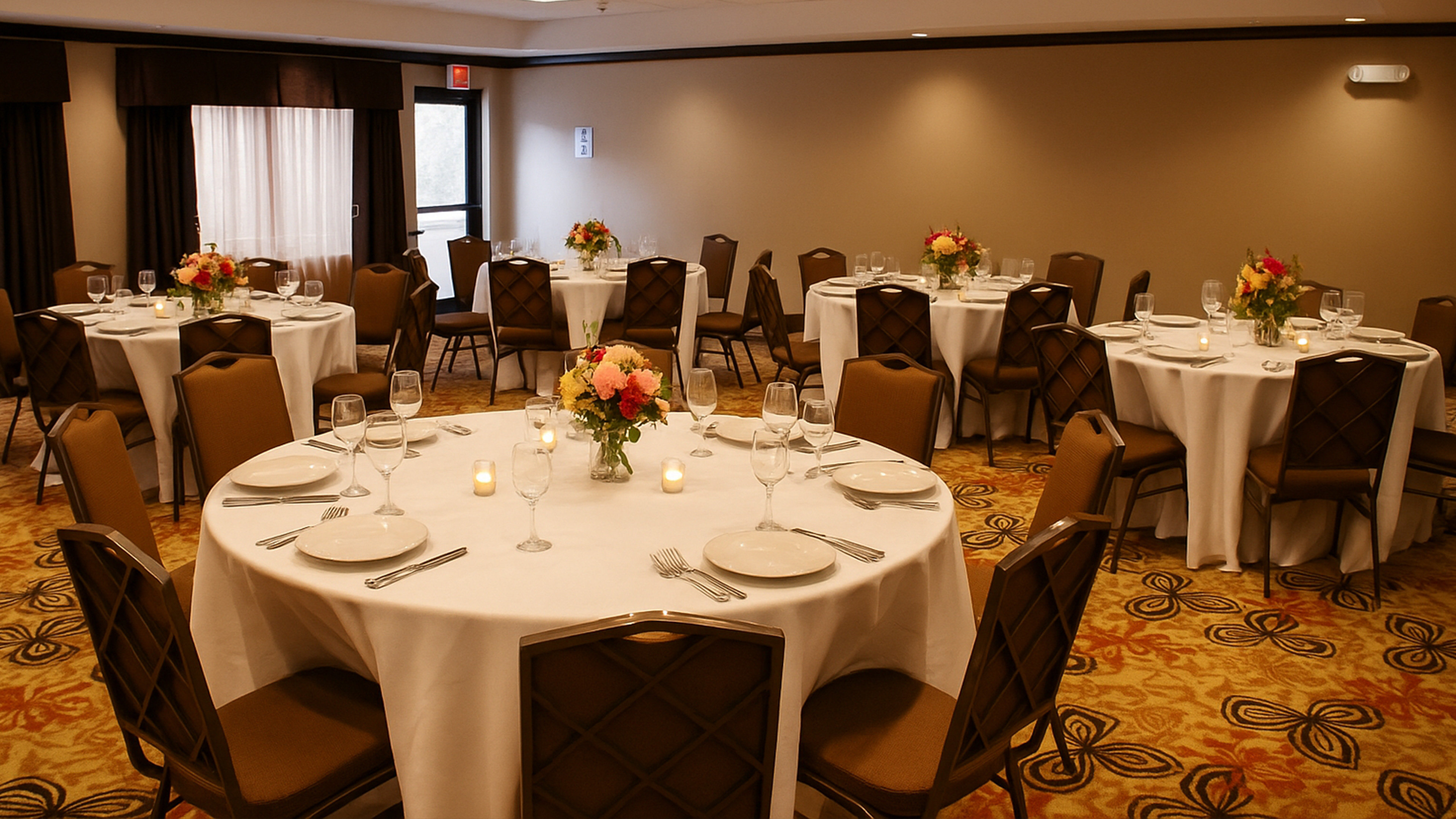 Holiday Inn Express Suites La Vale Cumberland 42/59