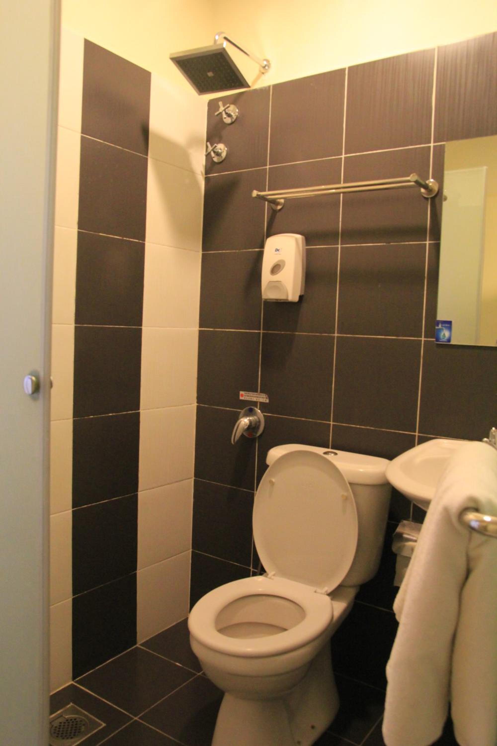 Putra One Avenue Hotel 48/51