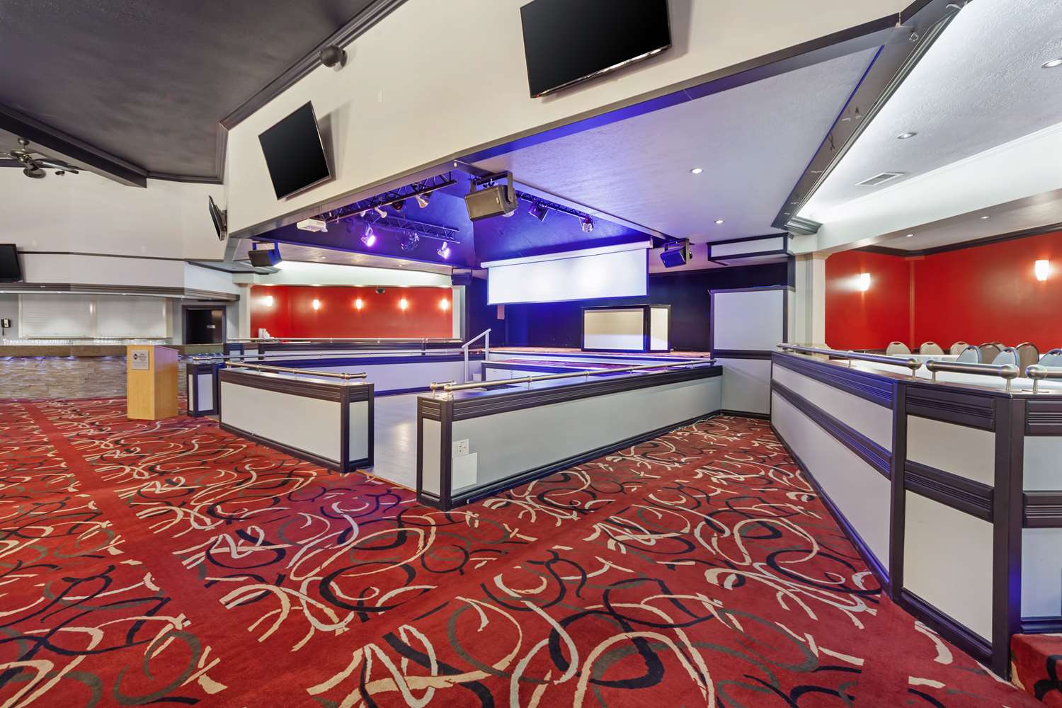 Best Western Plus Mirage Hotel and Resort 4/22