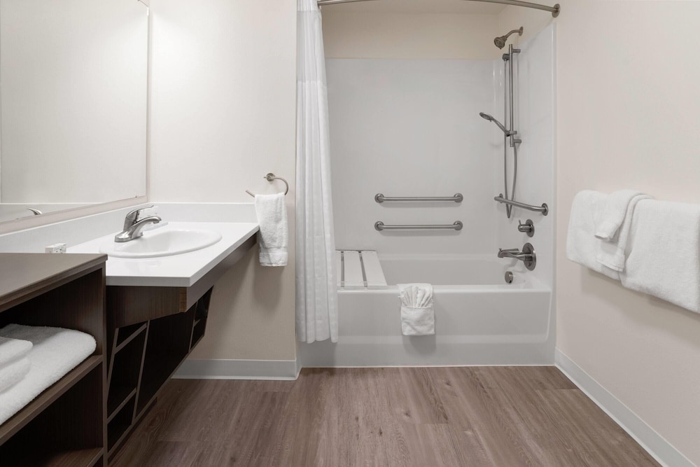 Hawthorn Extended Stay by Wyndham Alpine 46/49