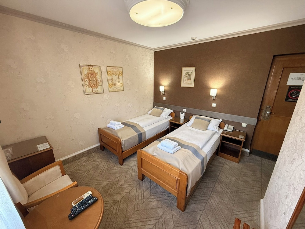 Garni Hotel Lav 17/50