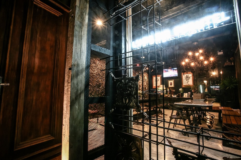 Shade House - Phuket Downtown 37/50