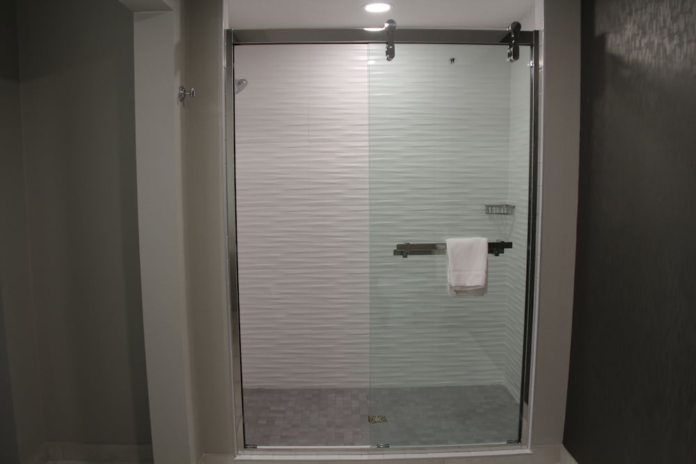 La Quinta Inn & Suites by Wyndham Yakima Downtown 26/50