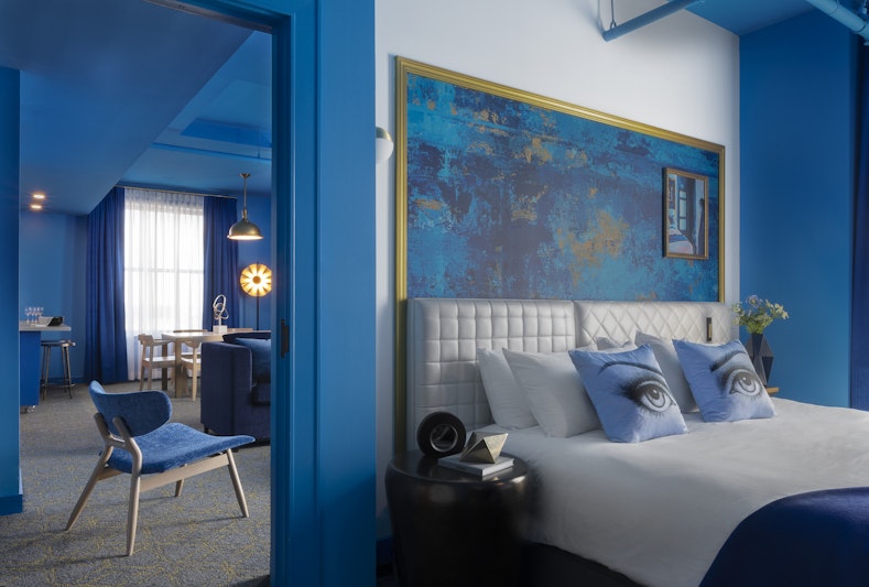 Angad Arts Hotel St. Louis, Tapestry Collection by Hilton 5/18