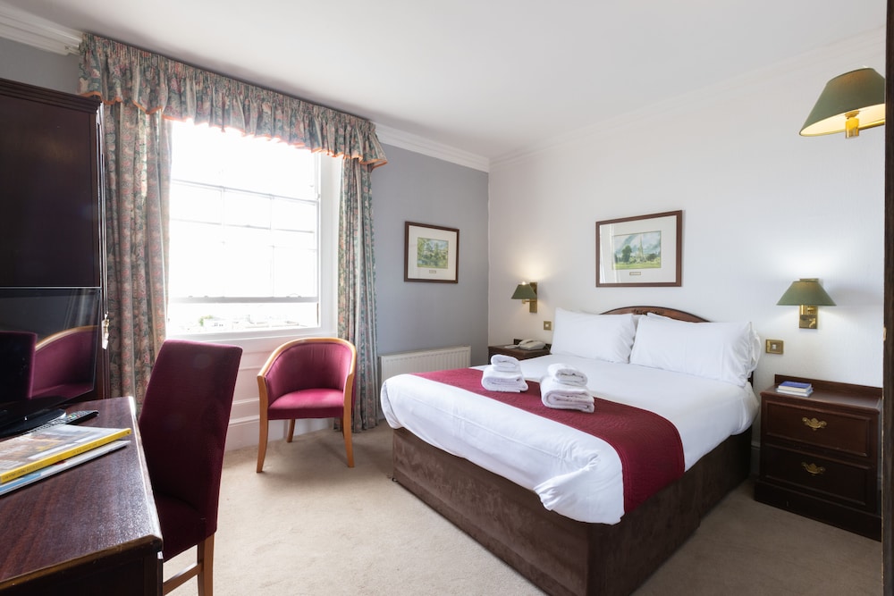 Carlton Hotel 20/68