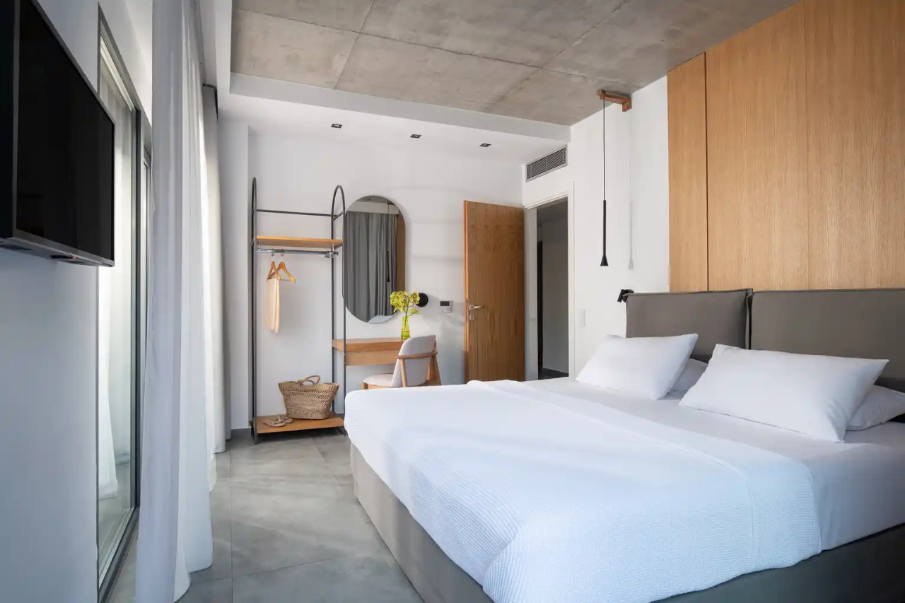 The Oak Hotel 40/101