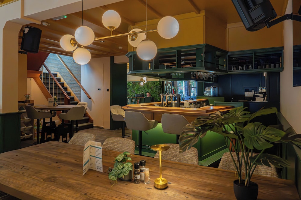 Hotel Van Saaze 34/50