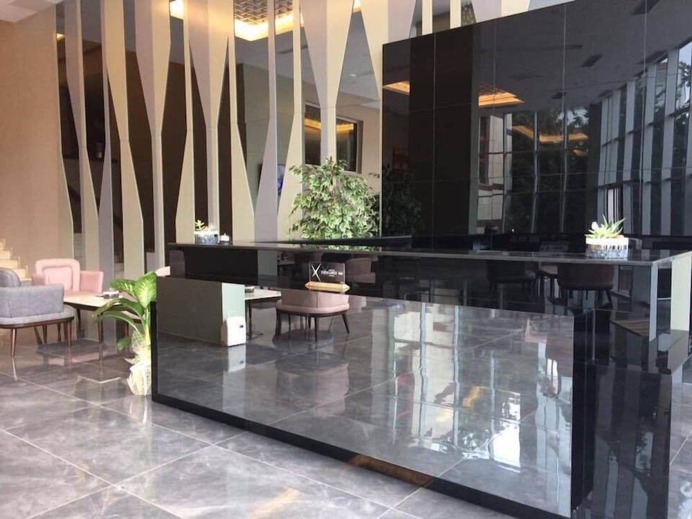 Hotel Excellence Inn 27/35