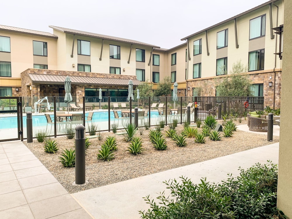 Courtyard by Marriott Thousand Oaks Agoura Hills 4/53