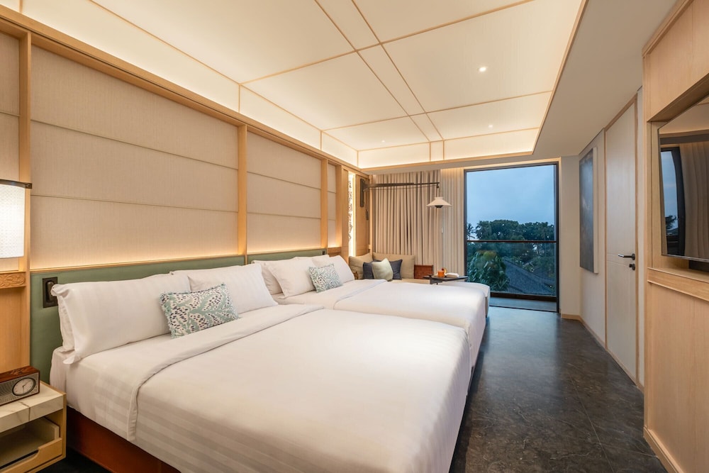 Signature, Mandira, Twin Beds