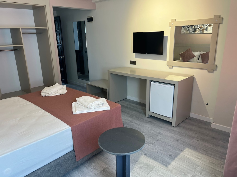 Casa De Levissi Hotel 44/68