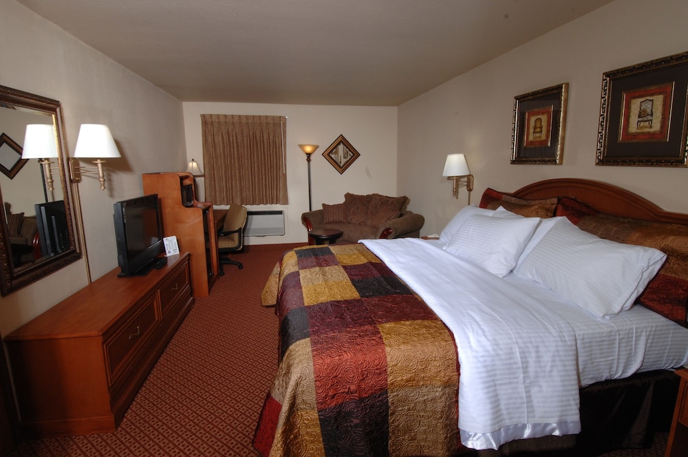 ROOM, KING BED, LIVING AREA