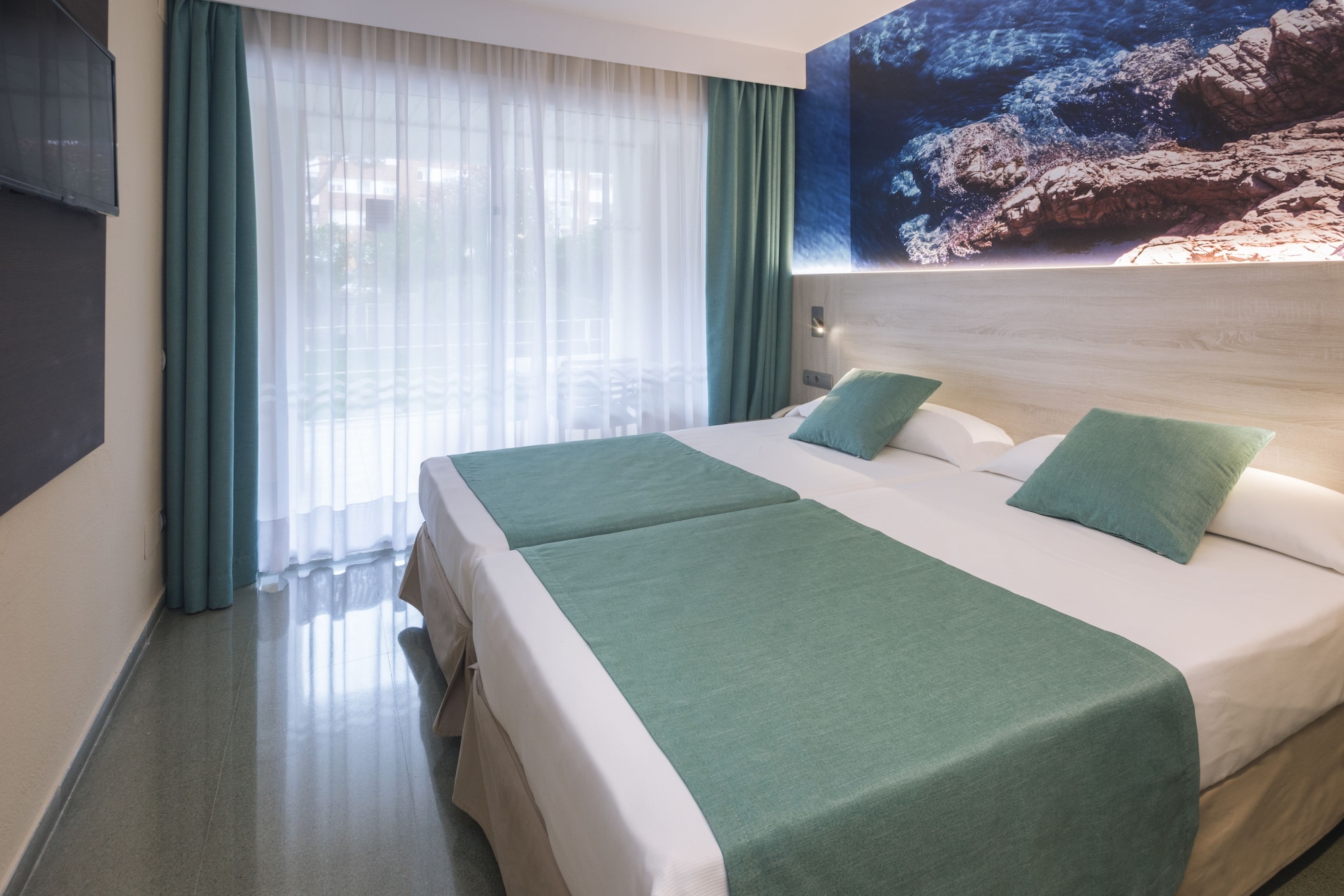 1 BEDROOM, APARTMENT