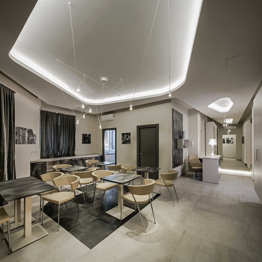 Via Veneto Luxury Suites 37/50