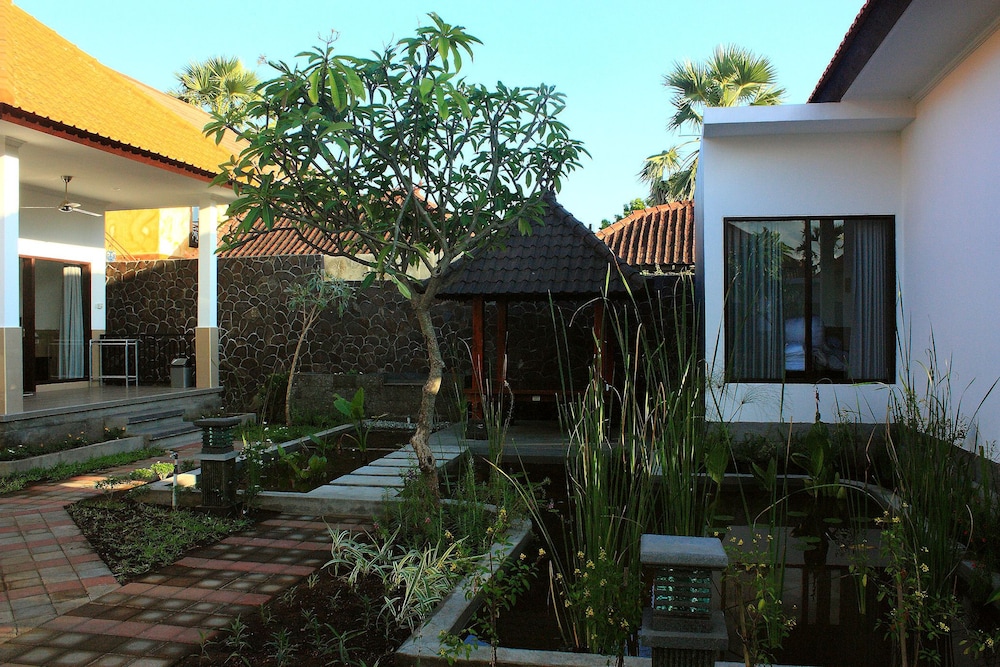 Tulamben Dive Resort 42/45