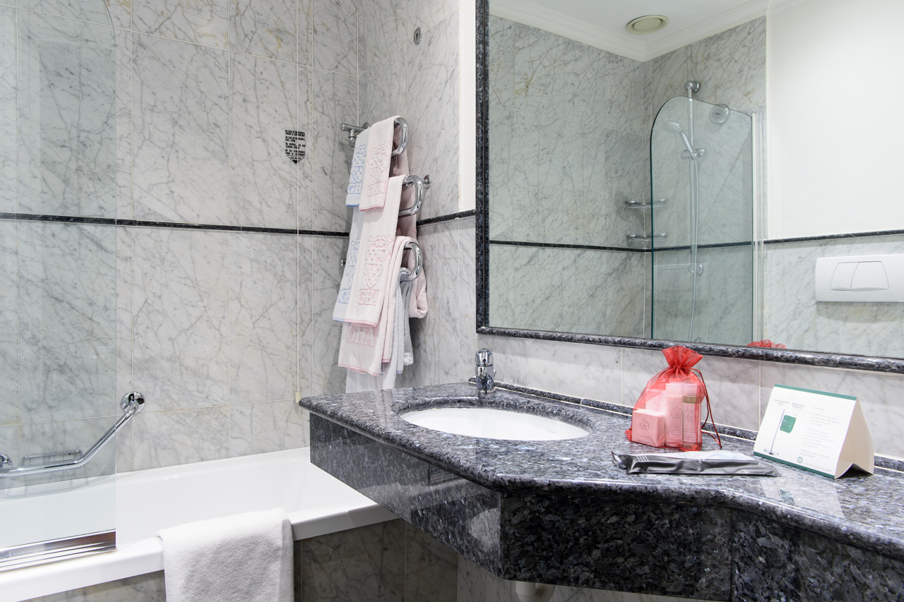 Grand Hotel Adriatico 11/12