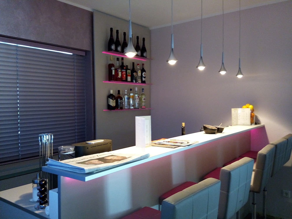 Hotel New Orly 55/65