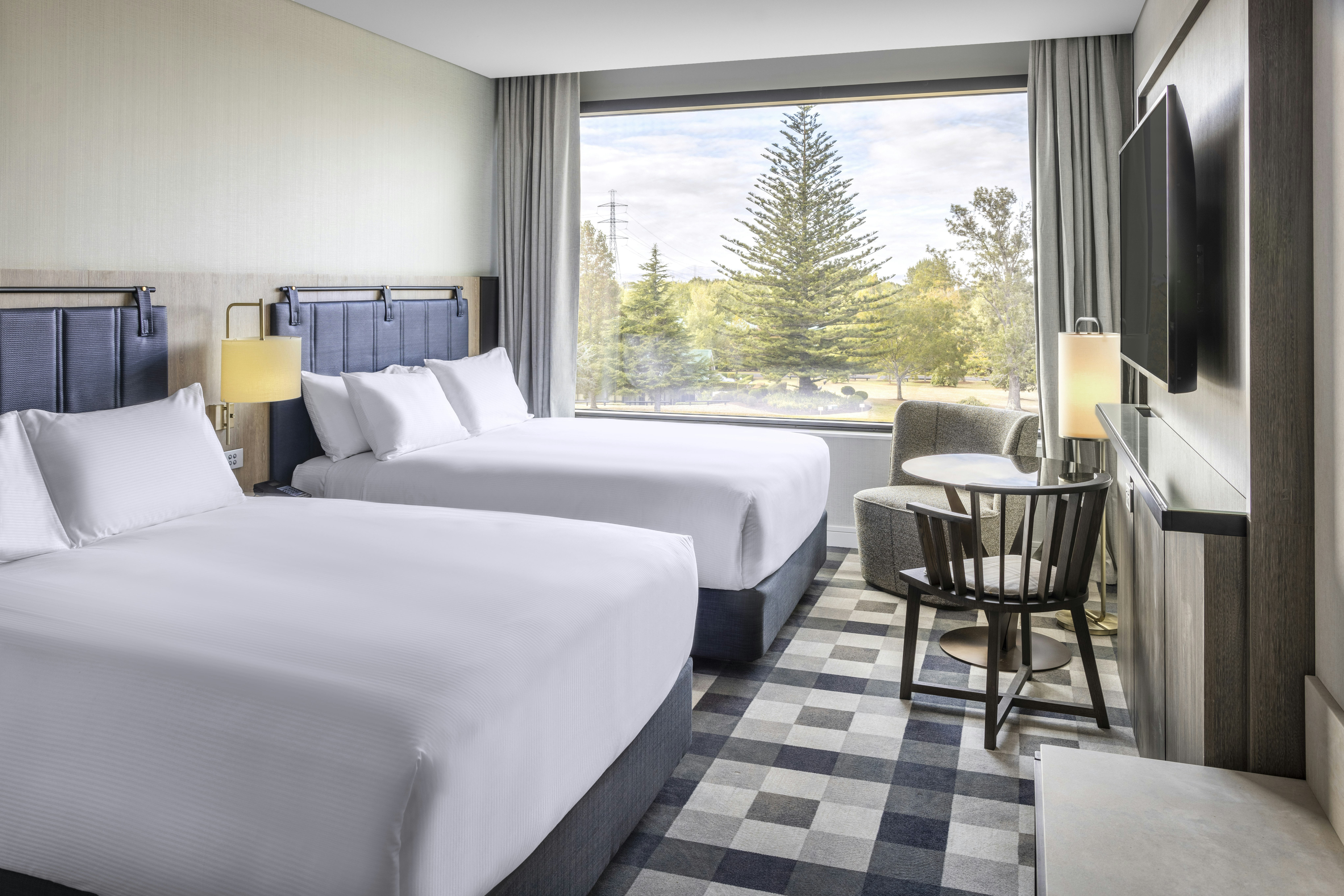 DELUXE, 2 QUEEN BEDS