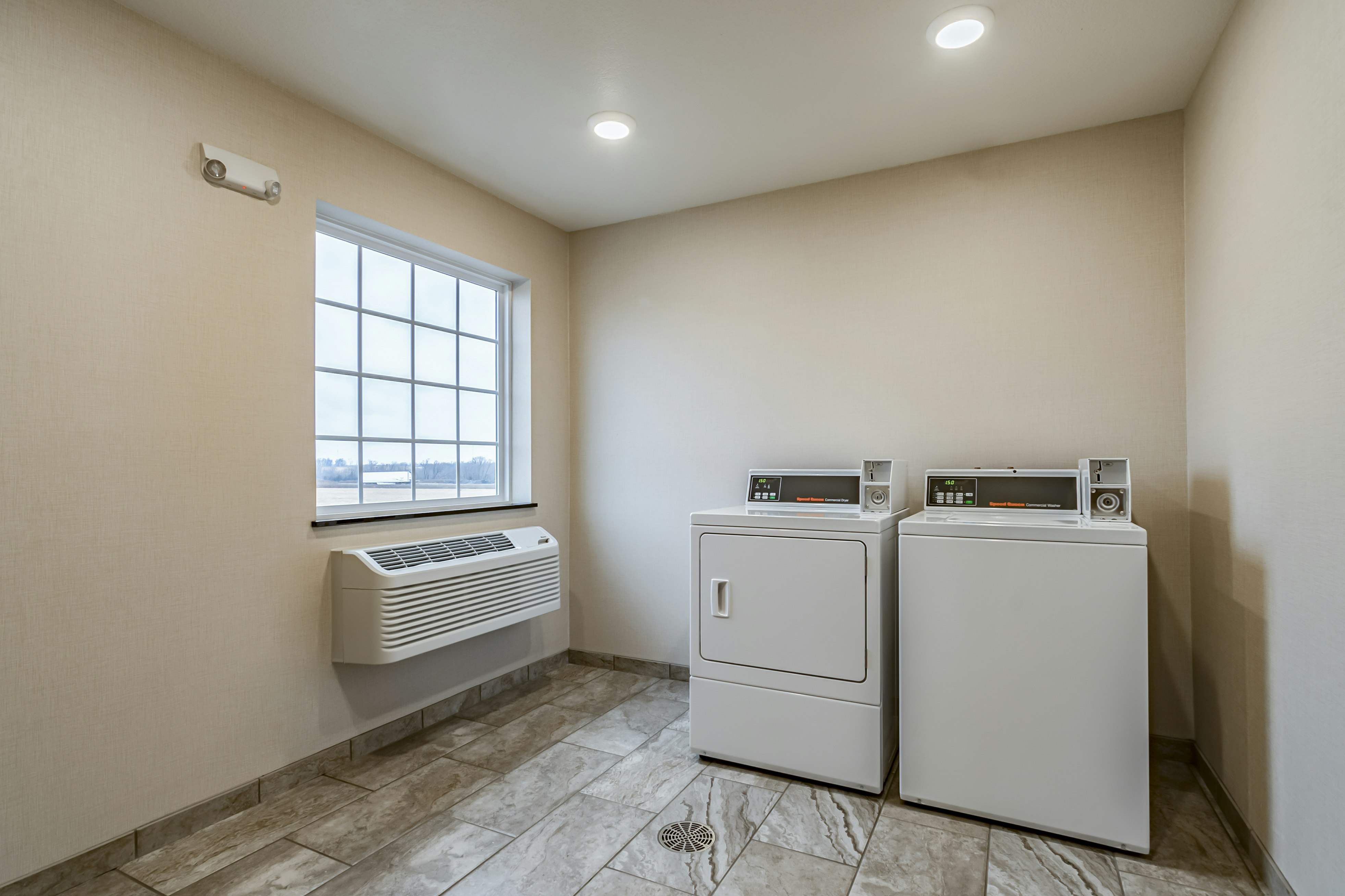 Cobblestone Inn and Suites Lamoni 4/50