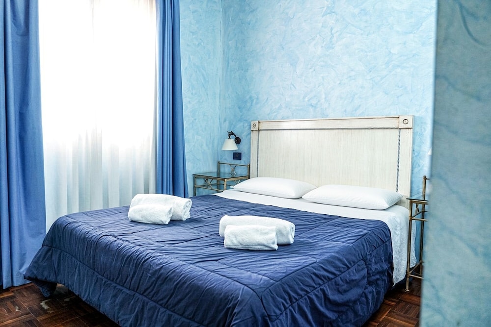 Hotel Nautico Pozzallo 25/68