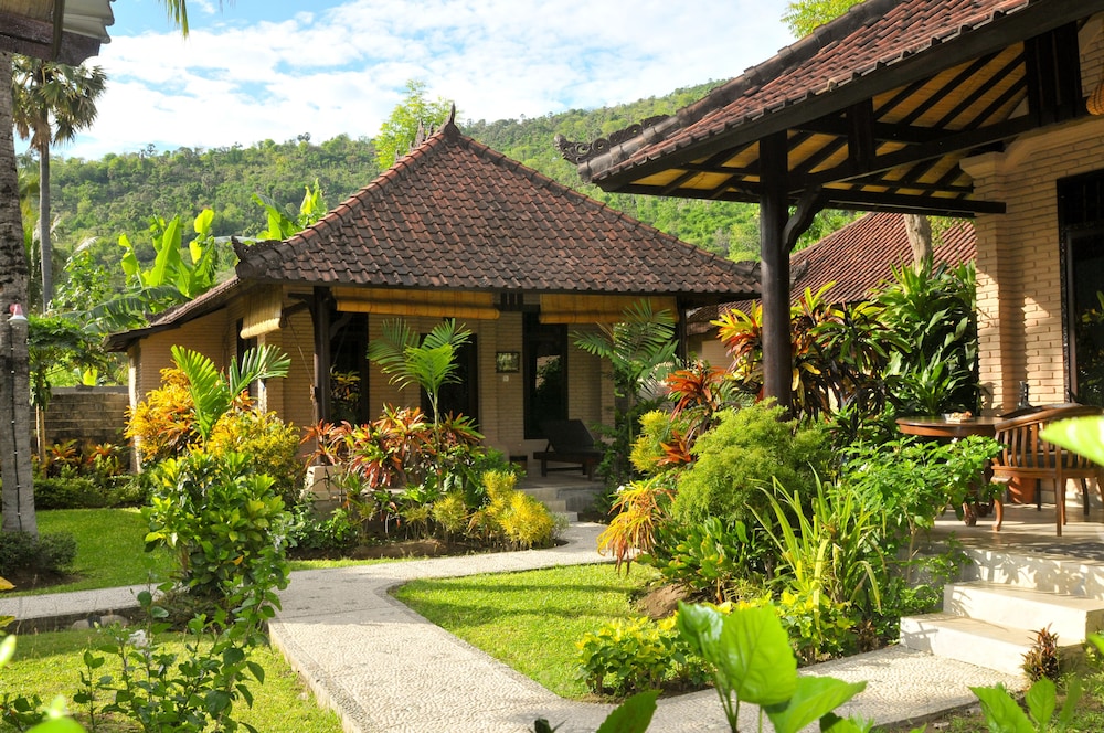 Hidden Paradise Cottages 1/49