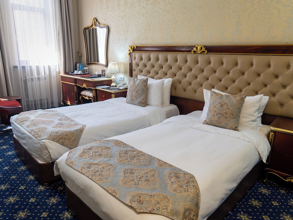 Shah Palace Hotel 23/77