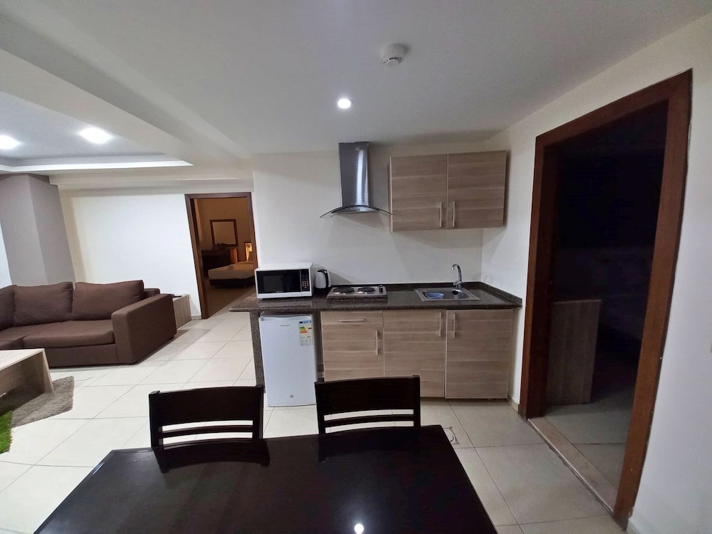 Lujain Hotel Suites 43/50