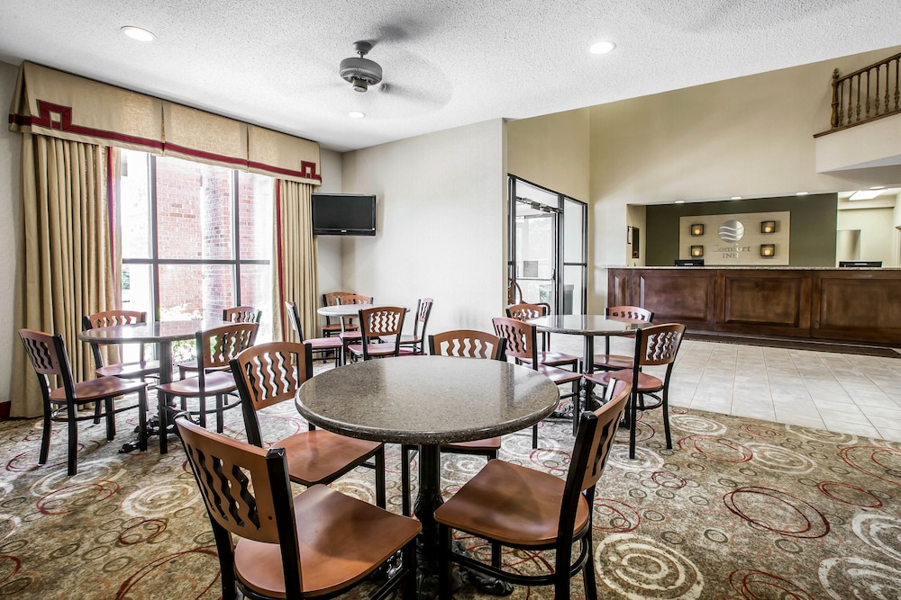 Comfort Inn & Suites Lenoir Hwy 321 Northern Foothills 30/40