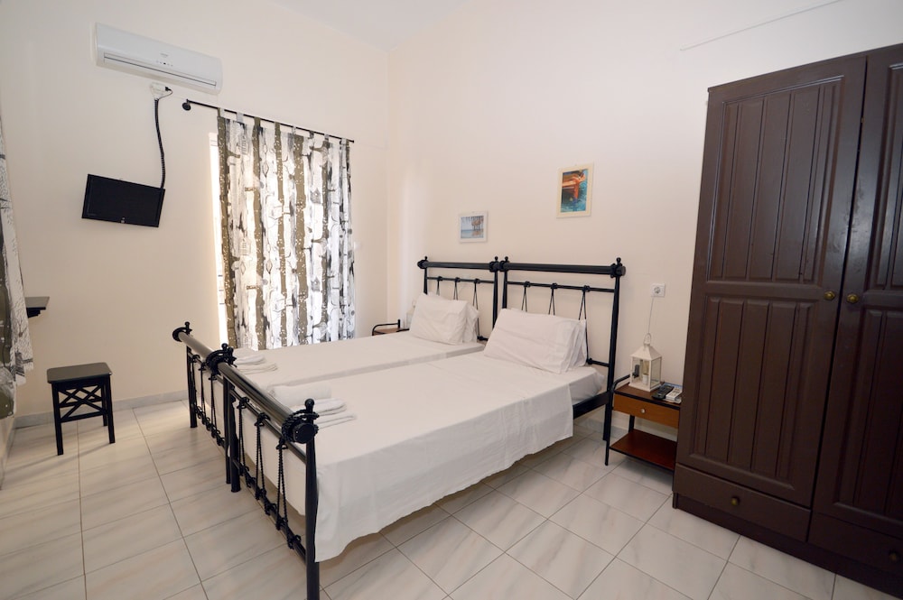Apostolou Studios 14/37