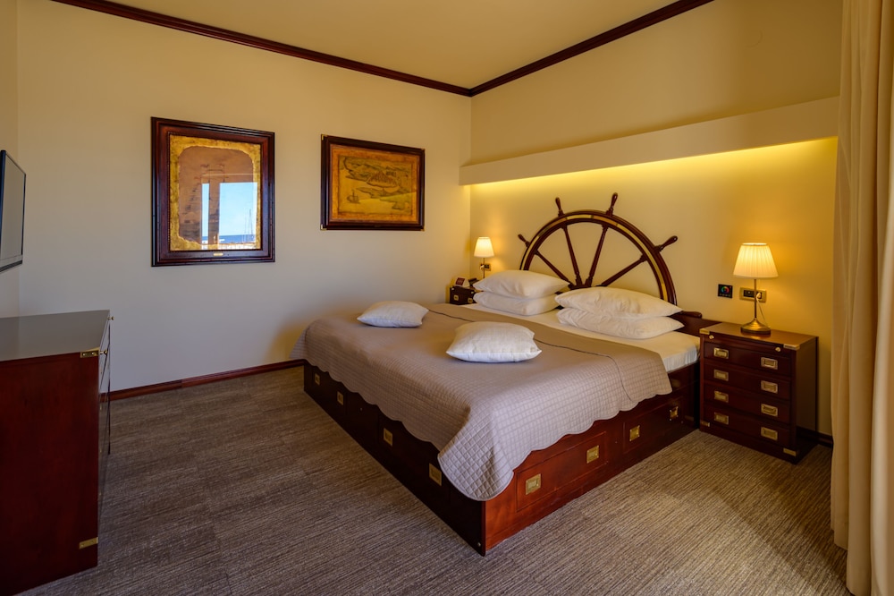 Hotel Nautica 17/72