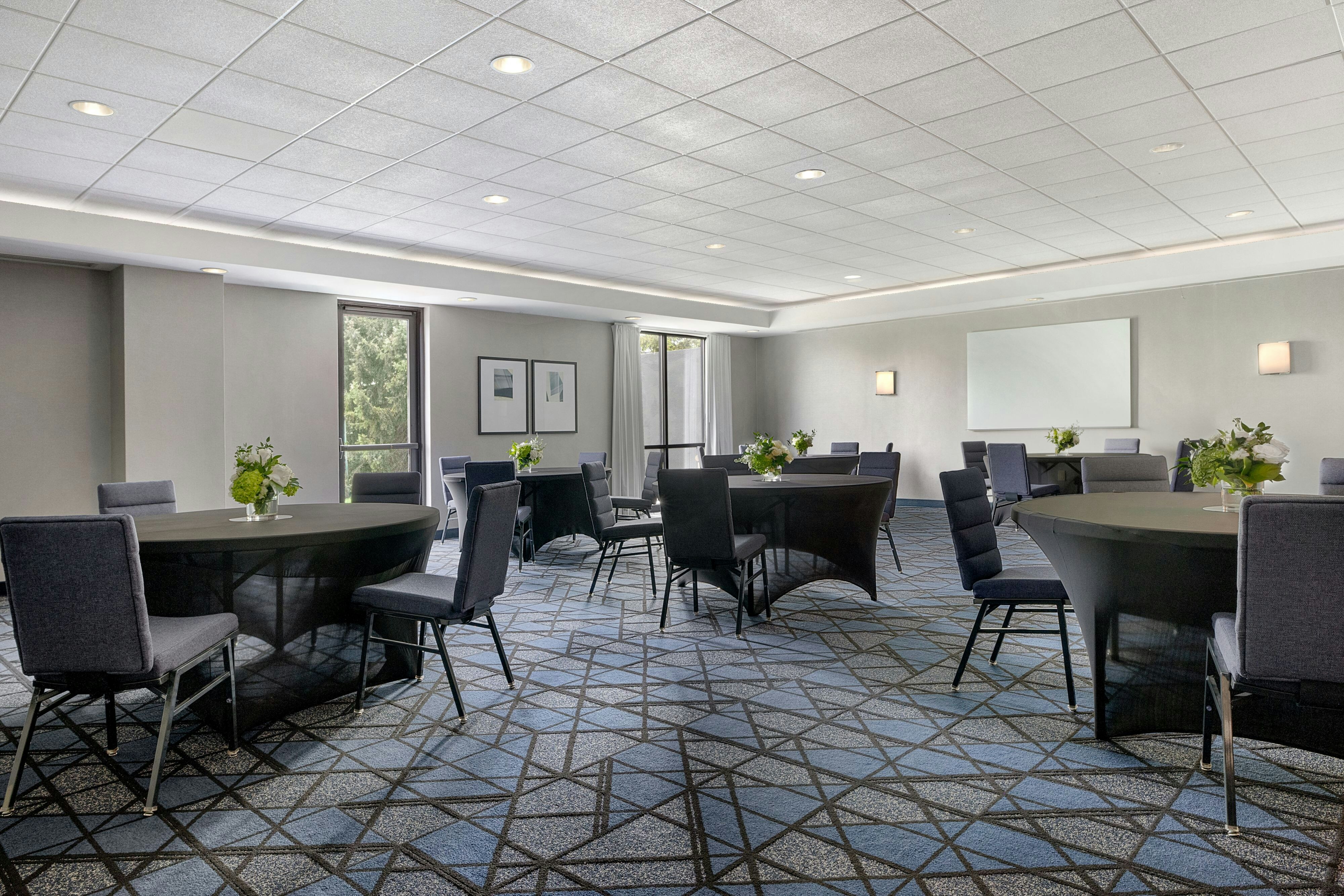 Courtyard By Marriott Republic Aprt Long Island Farmingdale 64/71