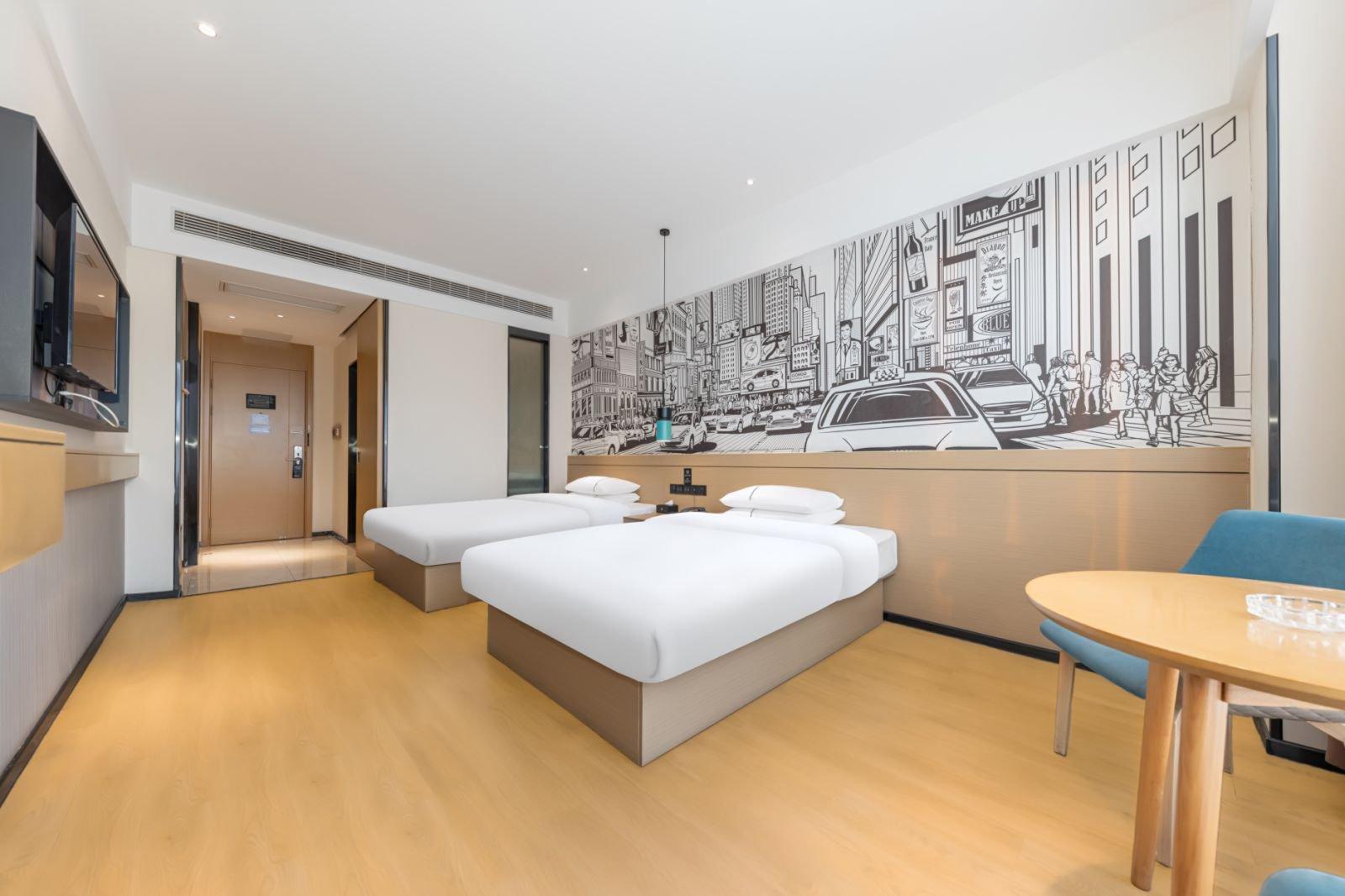 Deluxe, Twin Beds