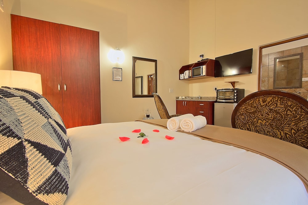 Royale Marlothi Safari Lodge 11/73