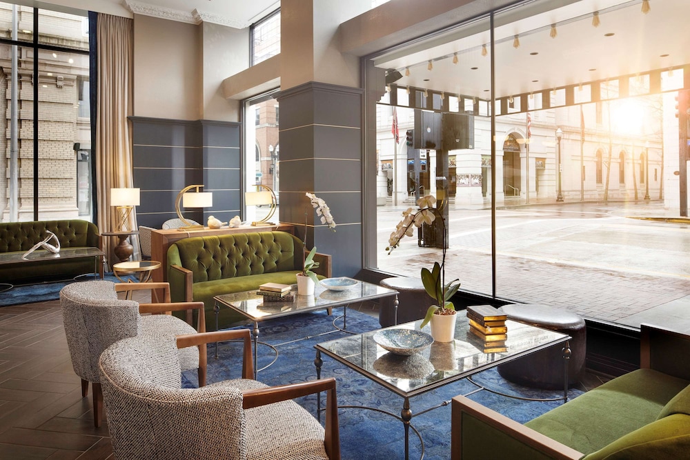 Hyatt Place Knoxville/Downtown 35/72