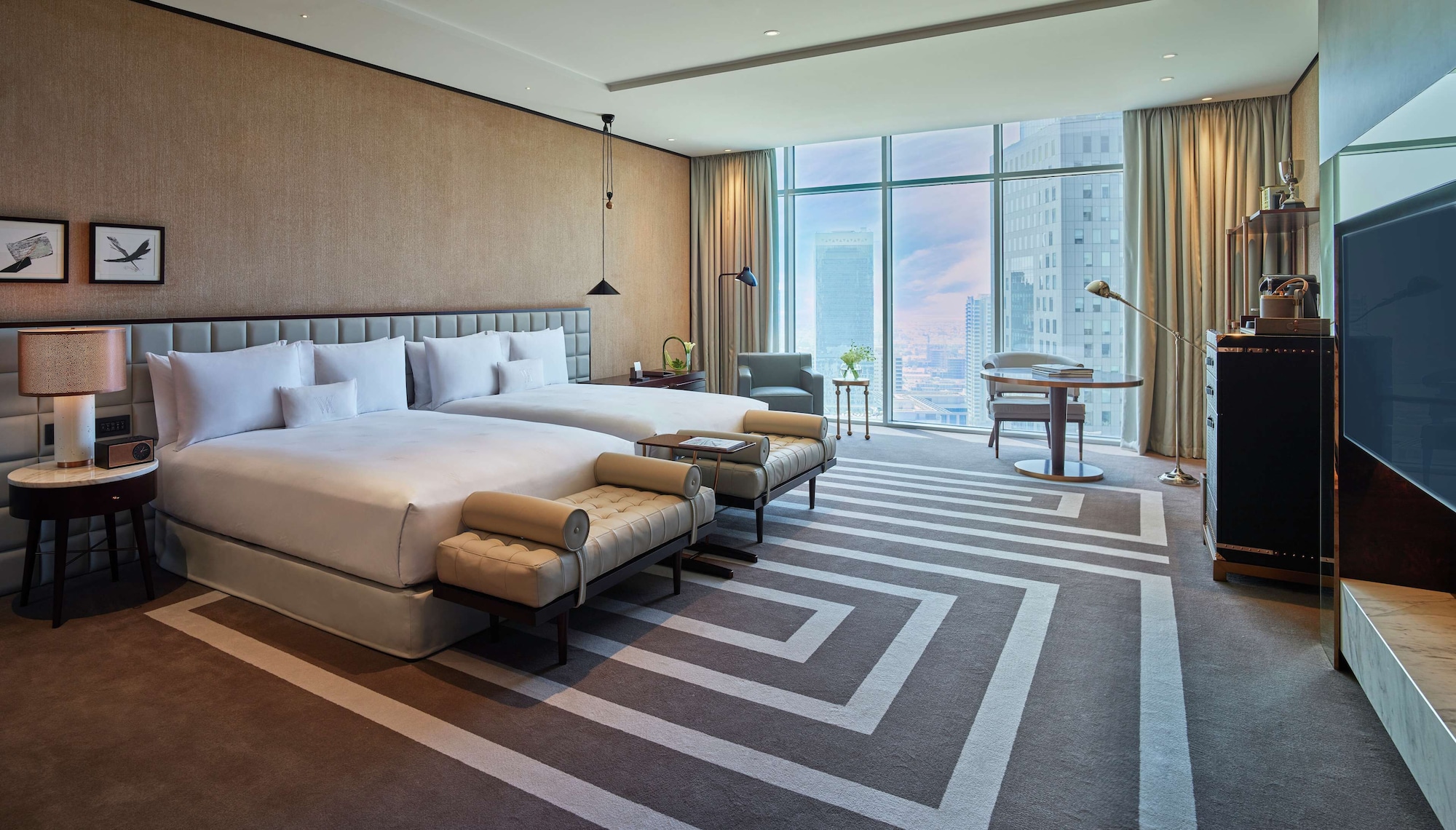 Deluxe, 2 Queen Beds, Accessible
