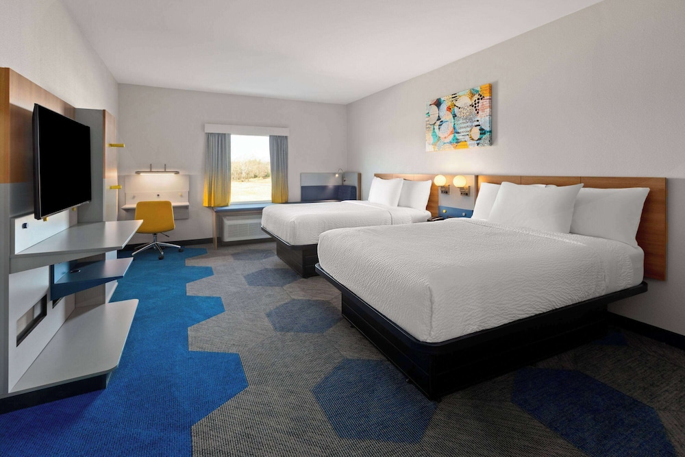 Microtel Inn & Suites by Wyndham Olive Branch 14/37