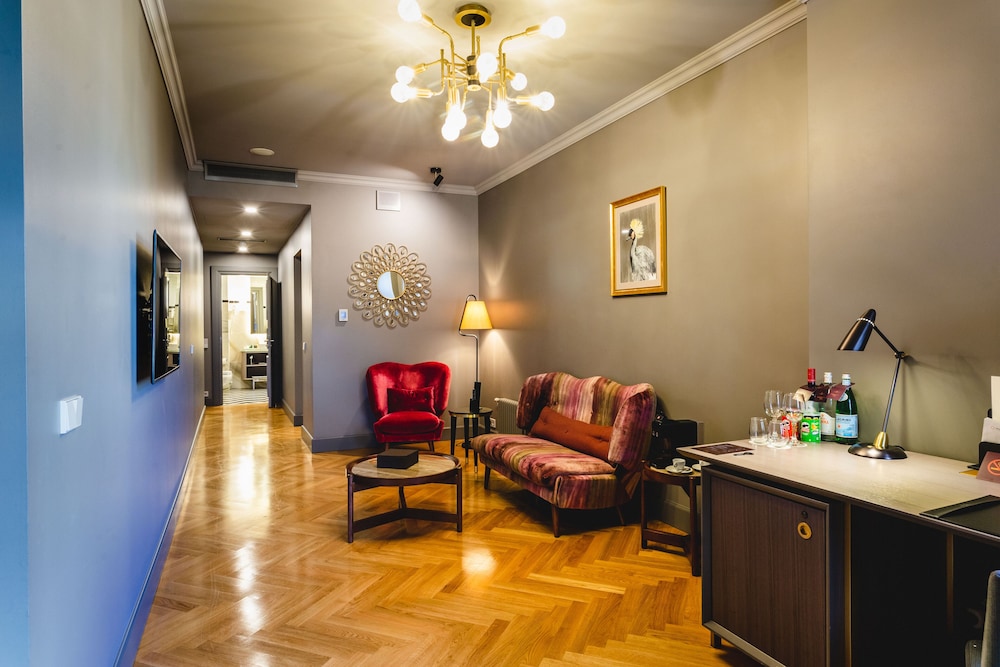 Grand Poet Hotel By Semarah 39/60