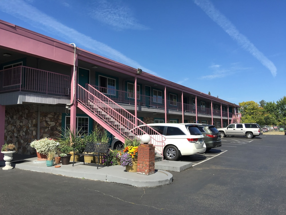 Beaverton Budget Inn by Capital O Portland 23/23