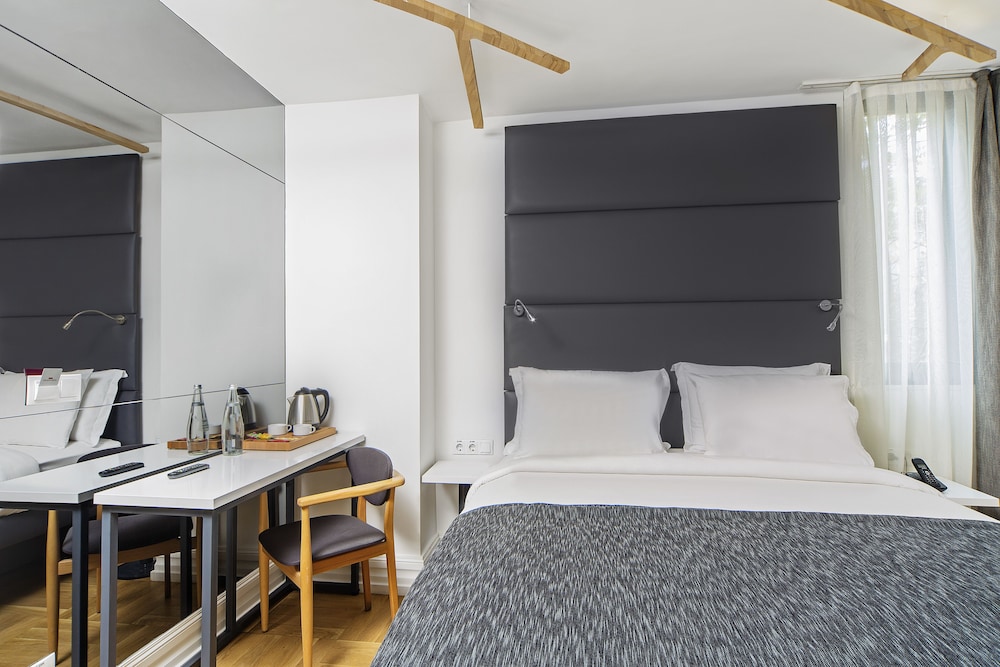 Khai Hotel Karakoy 22/60