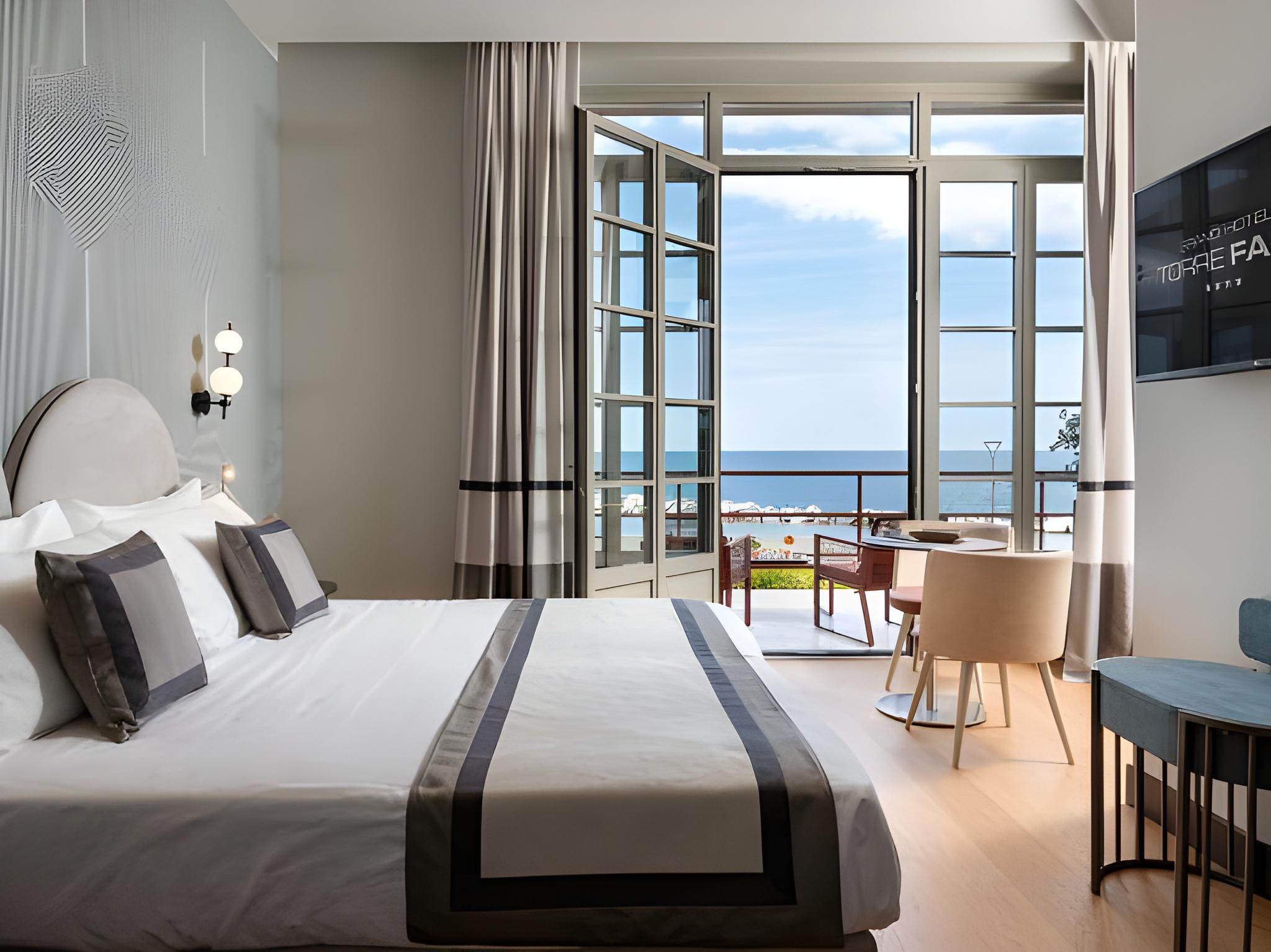 Privilege, Sea View, Balcony or Patio