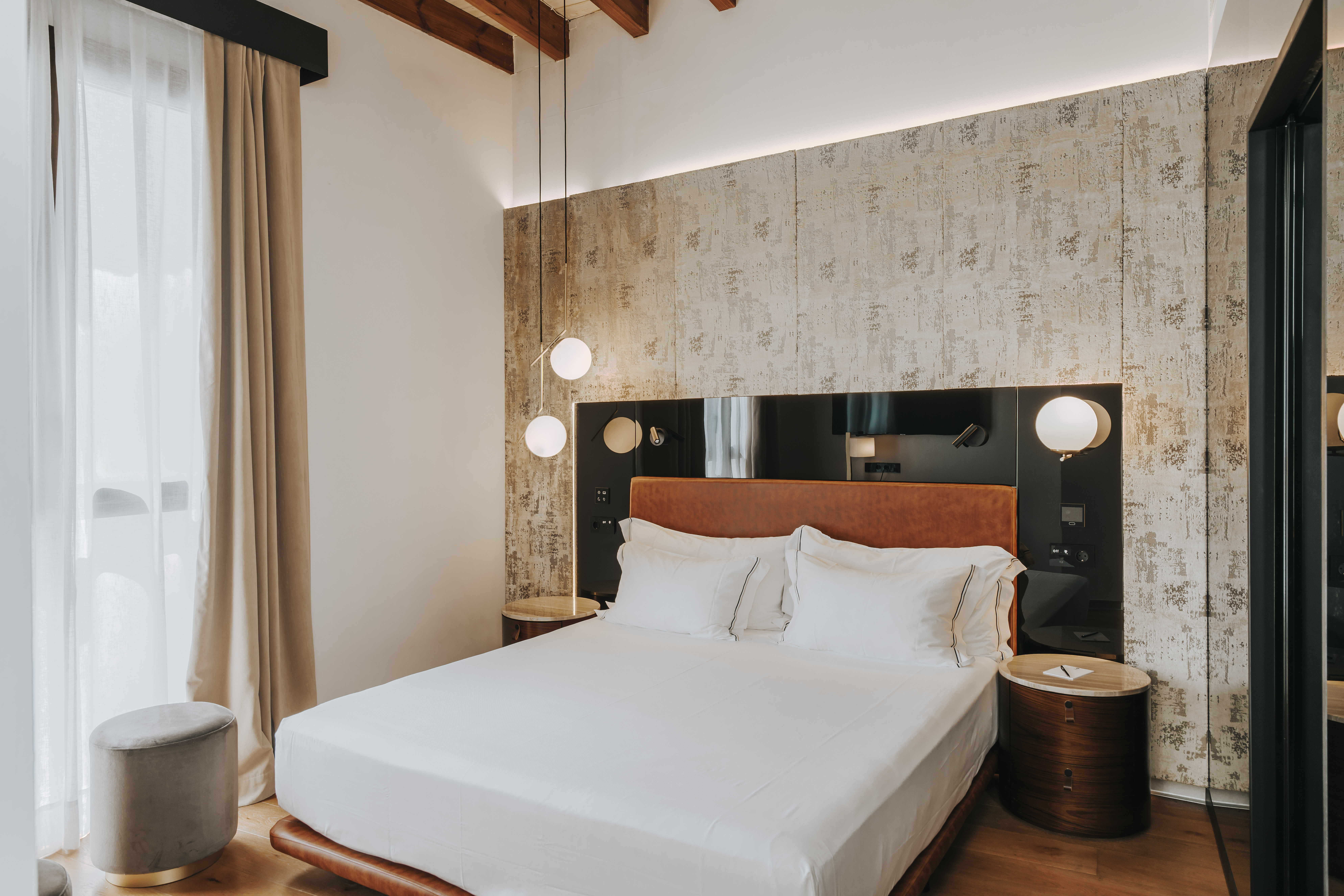 Residence, Suite