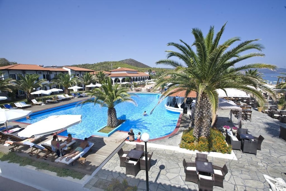 Assa Maris Beach Hotel 101/108